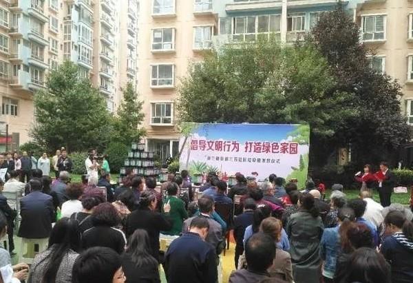 蘭州市蘭石小區為住戶派發海角HJ37DB8分類設備